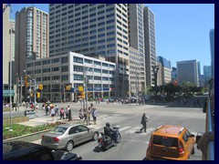 Toronto Bus Tour 195 - University Ave